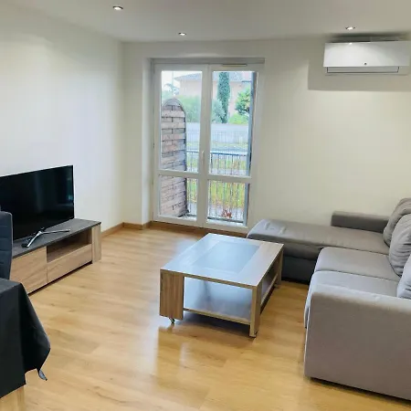 Jolie T3 A Apartment